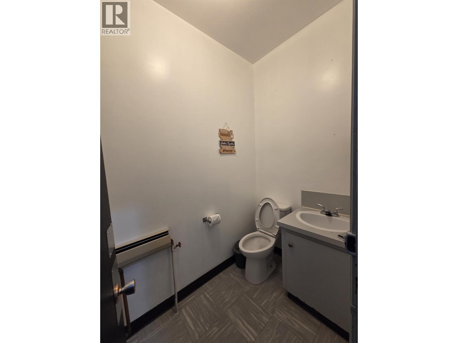 Top Flr 1210 3rd Avenue, Prince George, British Columbia  V2L 3E7 - Photo 14 - C8071702