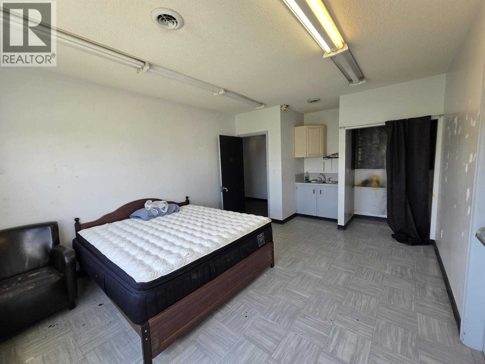 Top Flr 1210 3rd Avenue, Prince George, British Columbia  V2L 3E7 - Photo 16 - C8071702