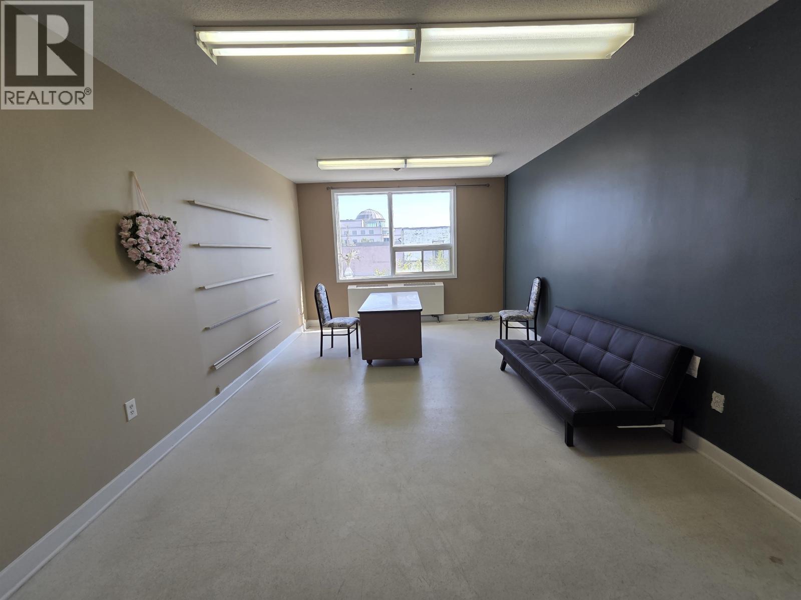 Top Flr 1210 3rd Avenue, Prince George, British Columbia  V2L 3E7 - Photo 9 - C8071702