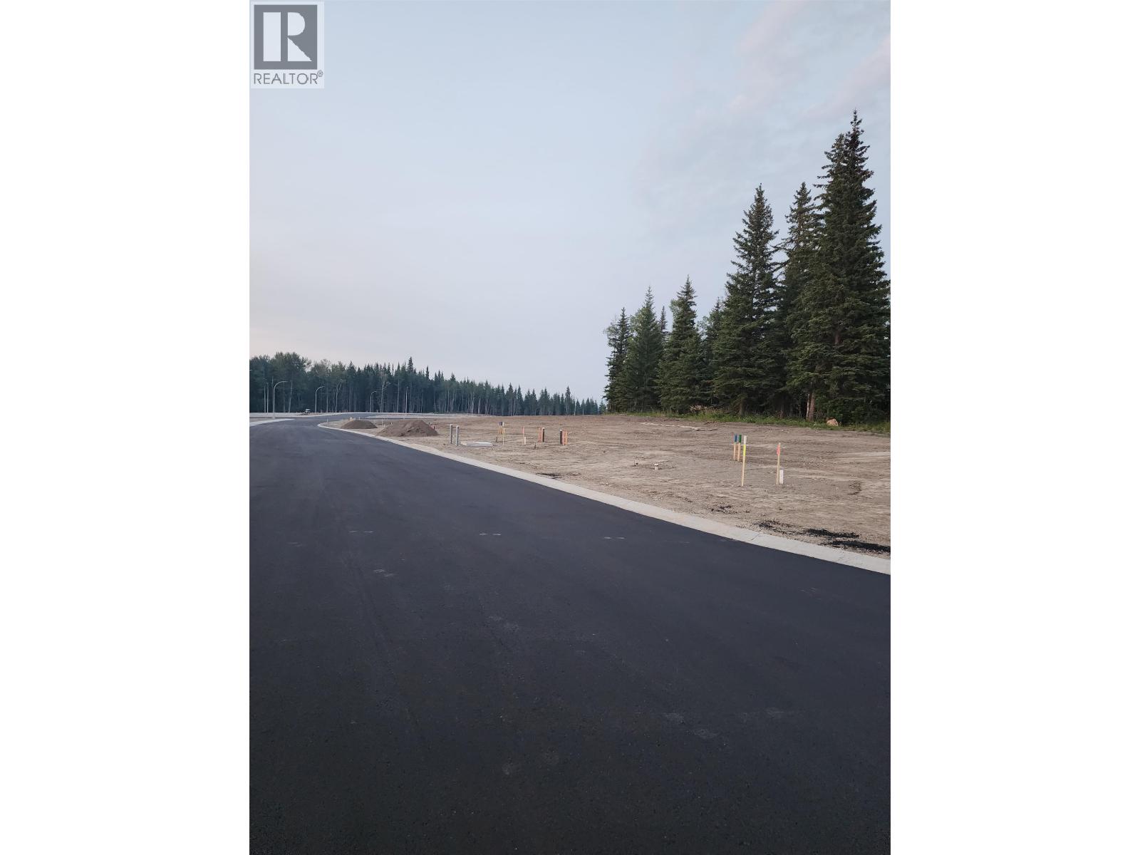 5144 Headlands Heights, Prince George, British Columbia  V2N 5L1 - Photo 1 - R3054779