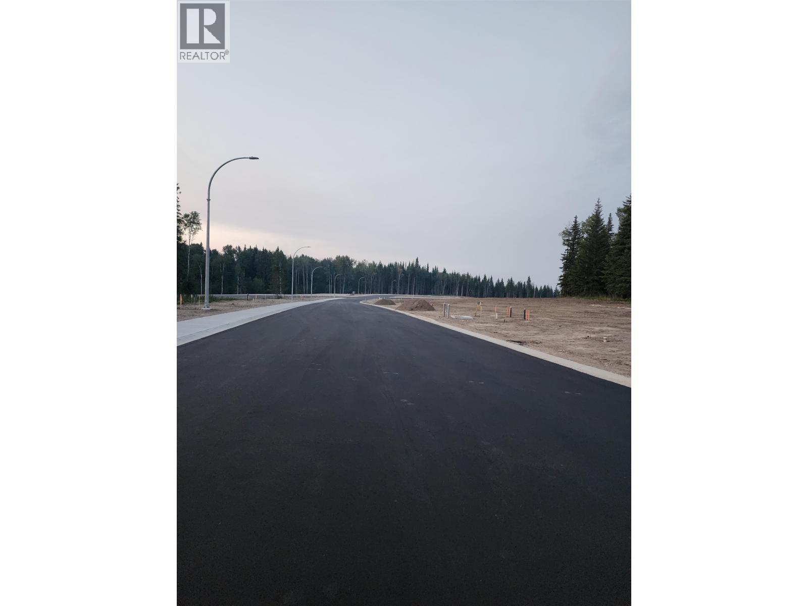 4965 Headlands Heights, Prince George, British Columbia  V2N 5L1 - Photo 2 - R3054798