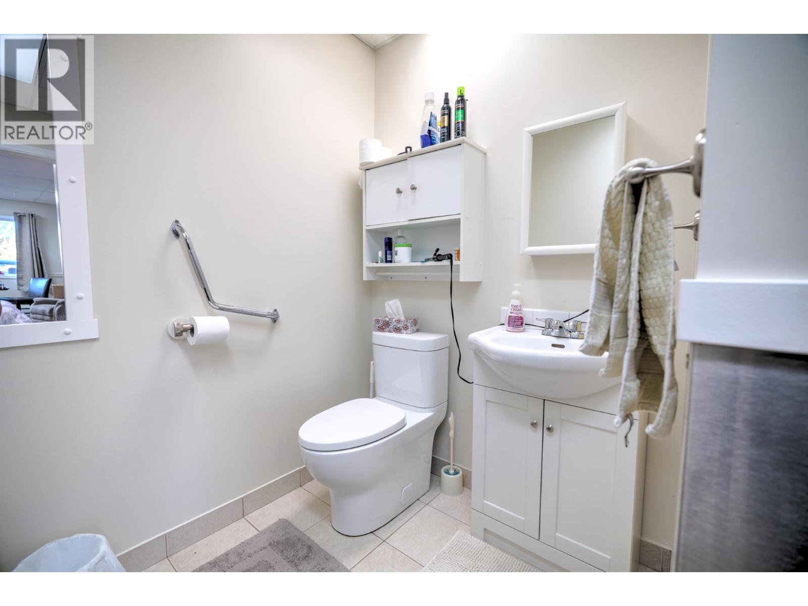 6373 Hillcrest Place, Prince George, British Columbia  V2N 5R1 - Photo 10 - C8072925