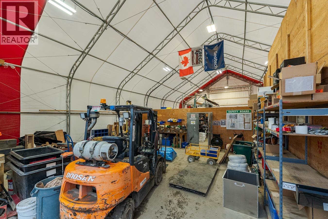 5052 Hartway Drive, Prince George, British Columbia  V2K 5B7 - Photo 14 - C8073198