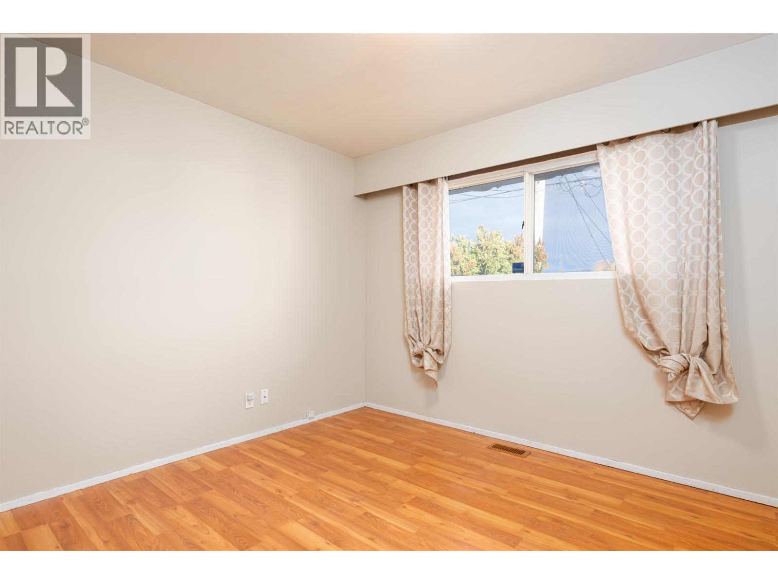 2133 Oak Street, Prince George, British Columbia  V2L 1Z8 - Photo 6 - R3063993