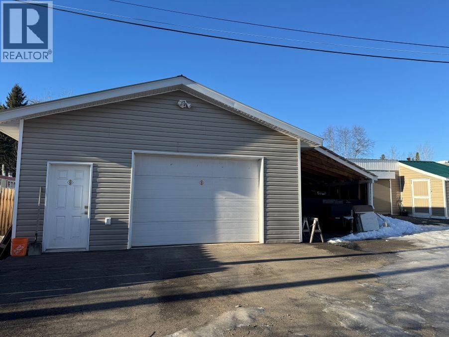 301 N Blackburn Road, Prince George, British Columbia  V2N 6G1 - Photo 24 - R3080369