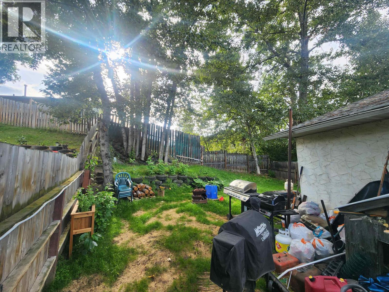 2645-2647 Quince Street, Prince George, British Columbia  V2L 2H6 - Photo 6 - R3082284