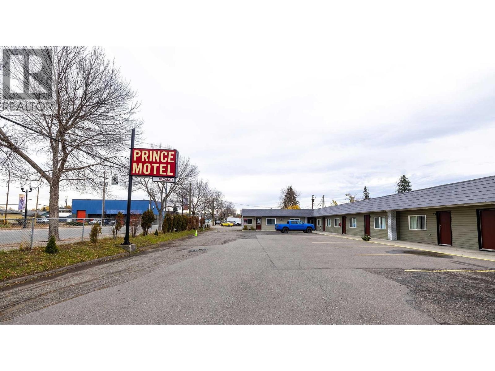 1737 20th Avenue, Prince George, British Columbia  V2L 4B9 - Photo 11 - C8075494