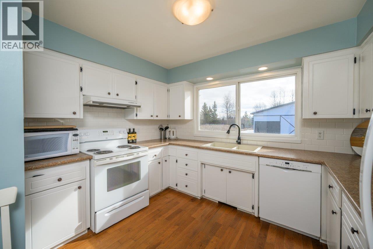 5503 Cranbrook Hill Road, Prince George, British Columbia  V2M 7C8 - Photo 11 - R3083449