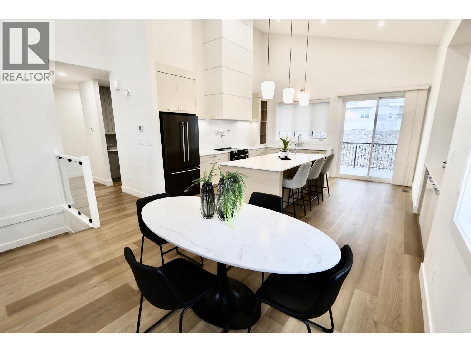 7807 Southridge Avenue, Prince George, British Columbia  V2N 6S4 - Photo 5 - R3086798