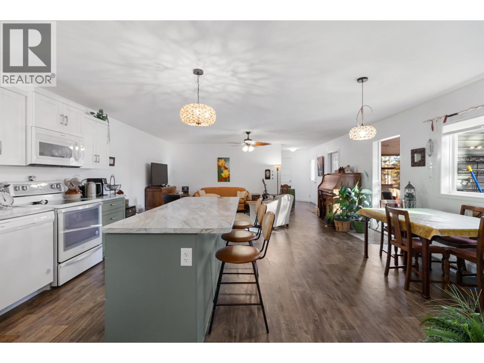 18710 Hughes Road, Prince George, British Columbia  V2N 6S2 - Photo 9 - R3087270