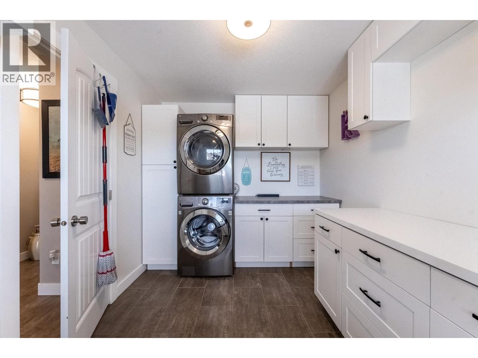 5283 Woodstock Court, Prince George, British Columbia  V2K 5A6 - Photo 8 - R3087918