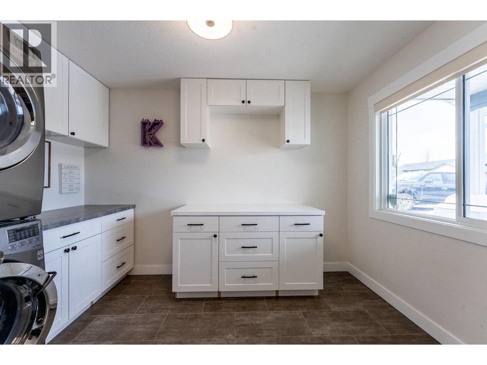 5283 Woodstock Court, Prince George, British Columbia  V2K 5A6 - Photo 9 - R3087918