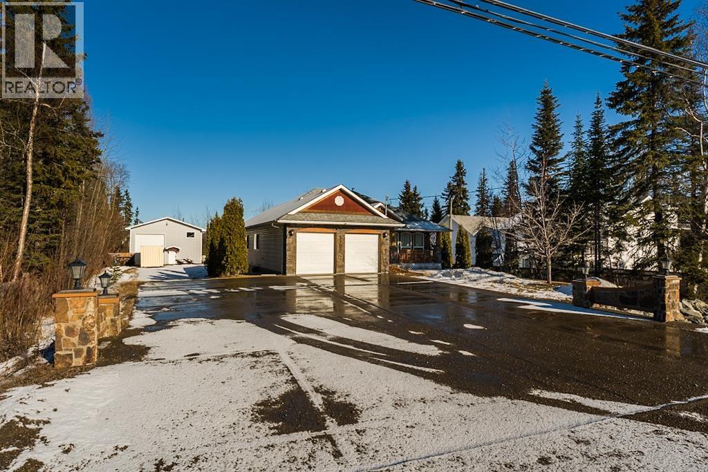 5202 Chief Lake Road, Prince George, British Columbia  V2K 5R1 - Photo 3 - R3089382