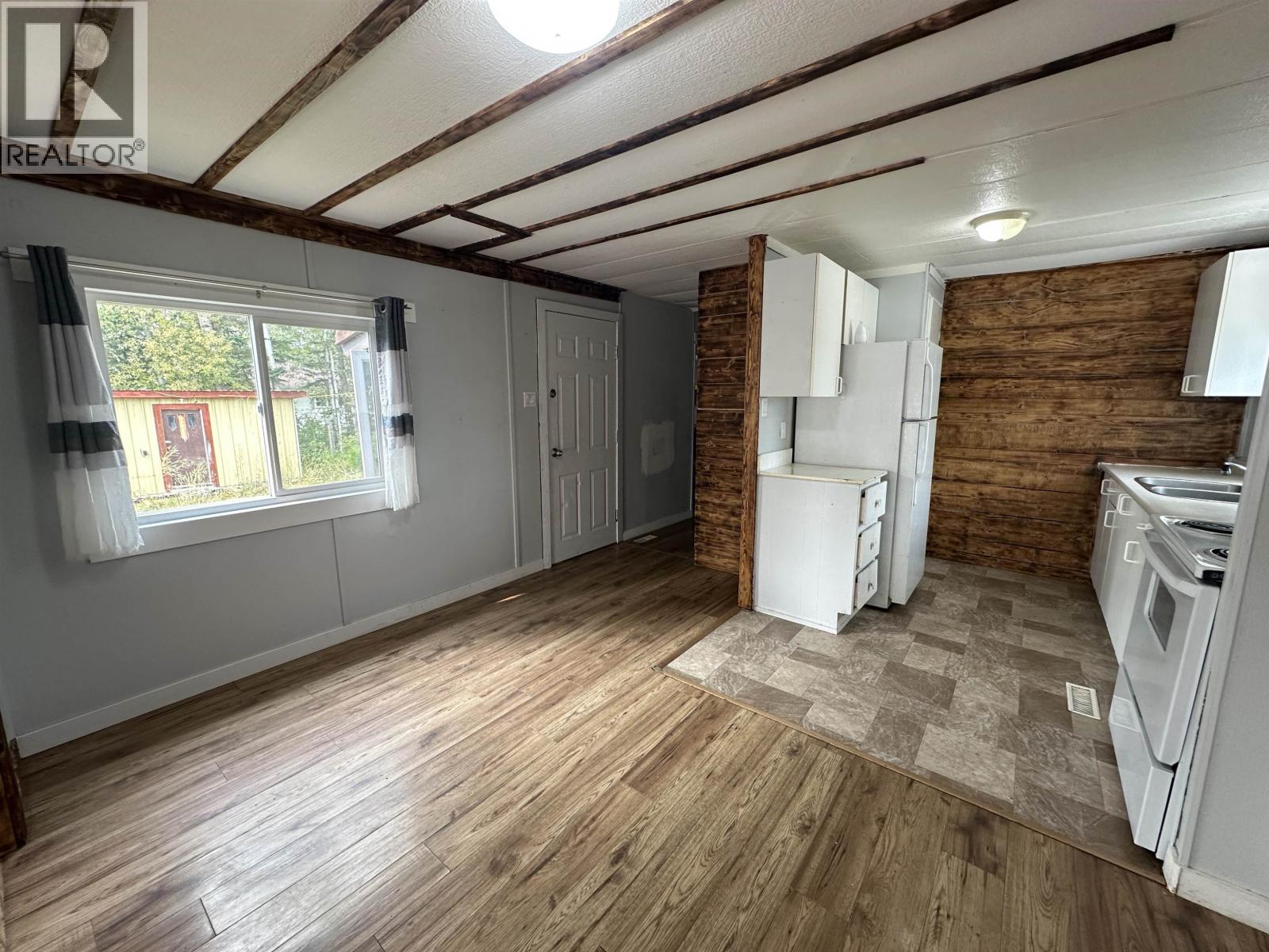 7224 Giscome Road, Prince George, British Columbia  V2N 6T7 - Photo 8 - R3091756