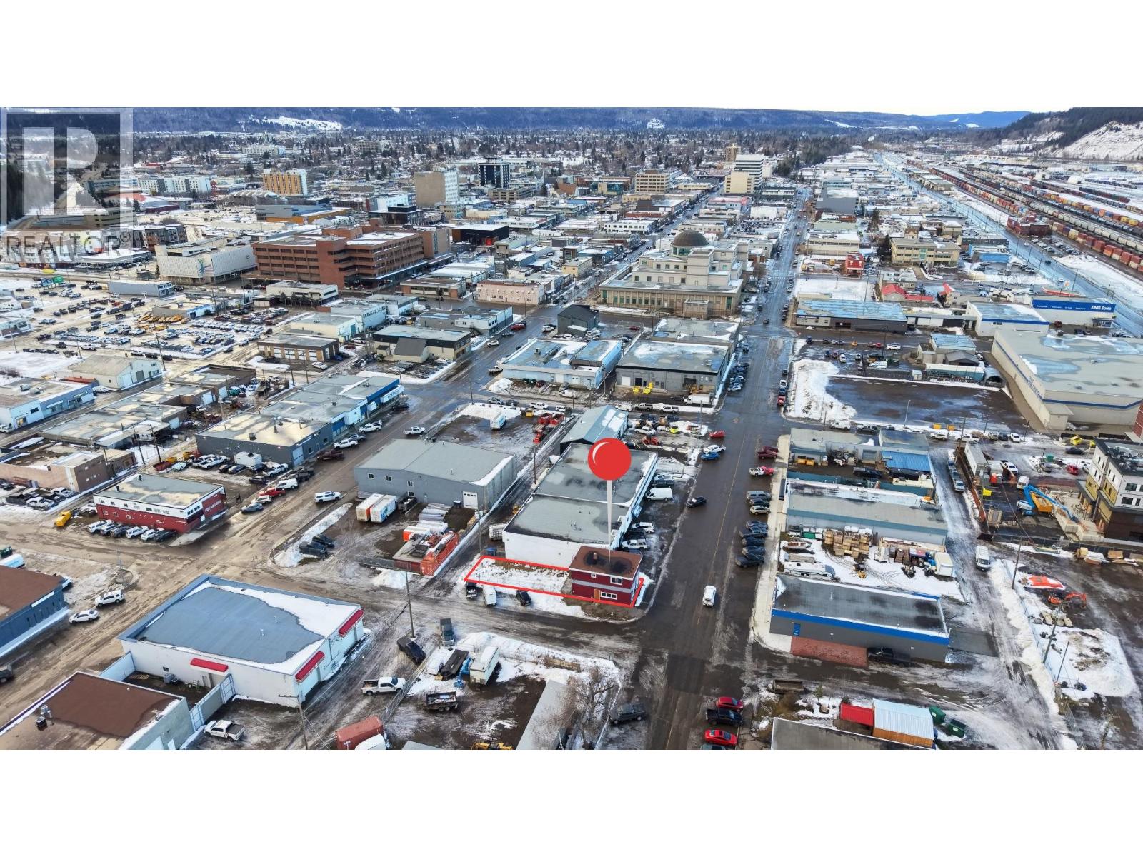 825 2nd Avenue, Prince George, British Columbia  V2L 3A6 - Photo 3 - R3092529