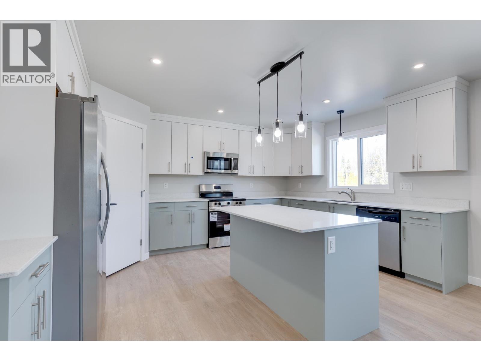 3850-3854 Glendale Drive, Prince George, British Columbia  V2K 2V5 - Photo 3 - R3096708