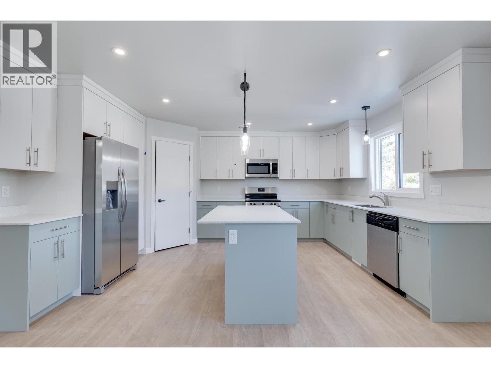 3850-3854 Glendale Drive, Prince George, British Columbia  V2K 2V5 - Photo 4 - R3096708