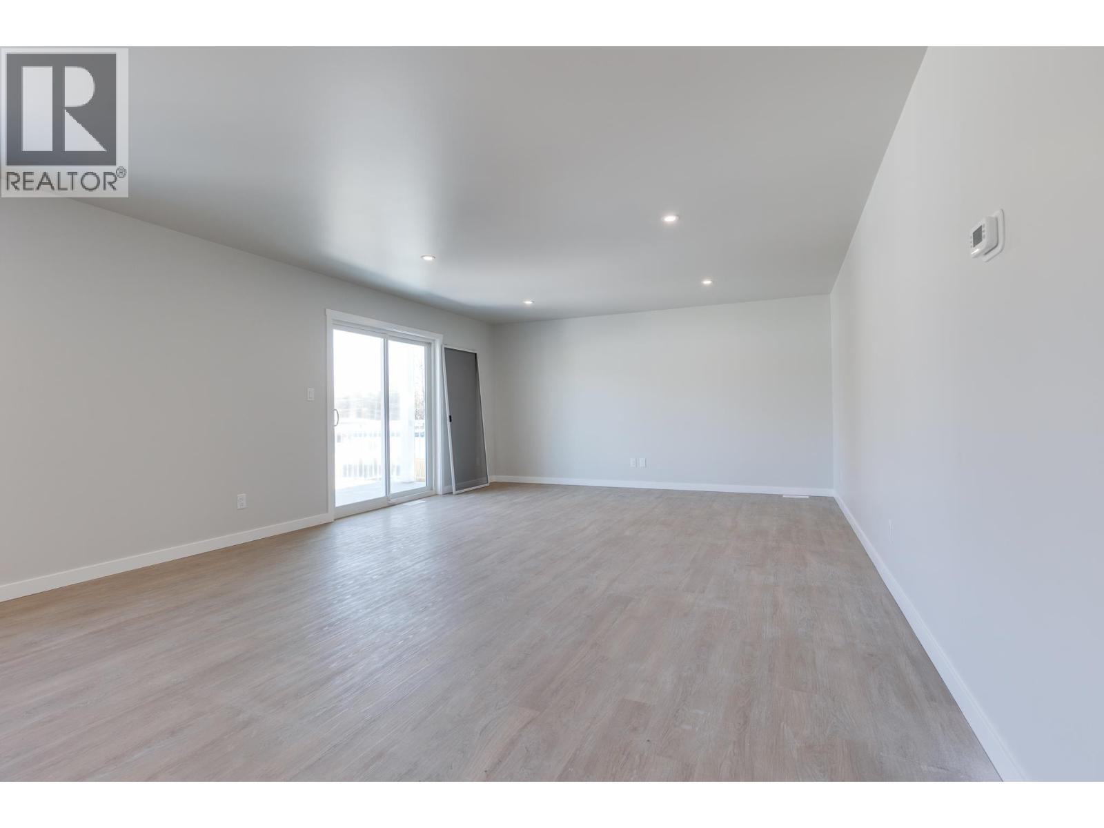 3850-3854 Glendale Drive, Prince George, British Columbia  V2K 2V5 - Photo 9 - R3096708