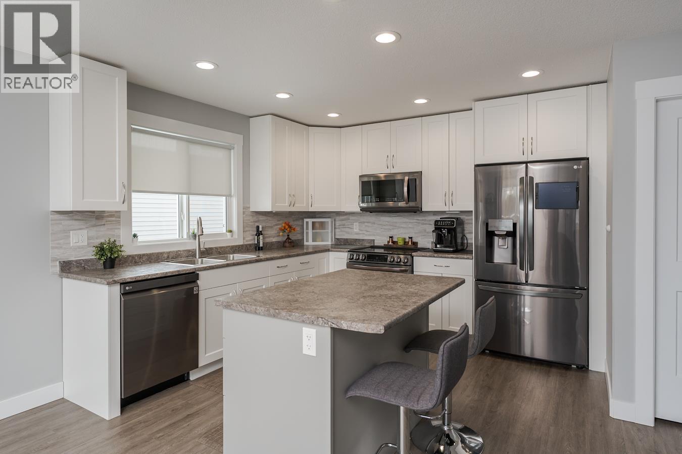 9060 Tatlow Place, Prince George, British Columbia  V2K 0B5 - Photo 6 - R3097026