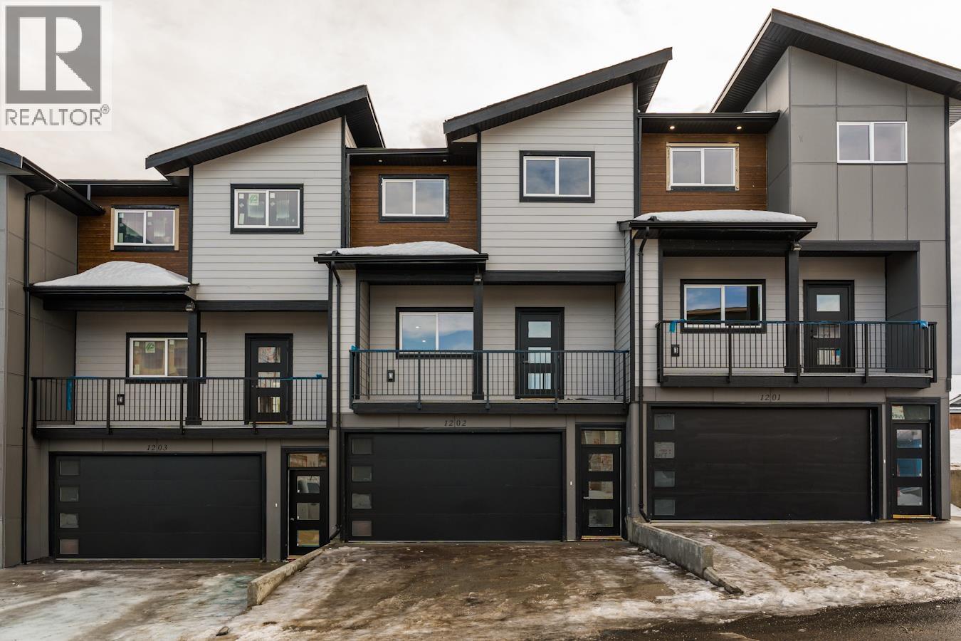 204 2395 ROWE STREET, Prince George, British Columbia