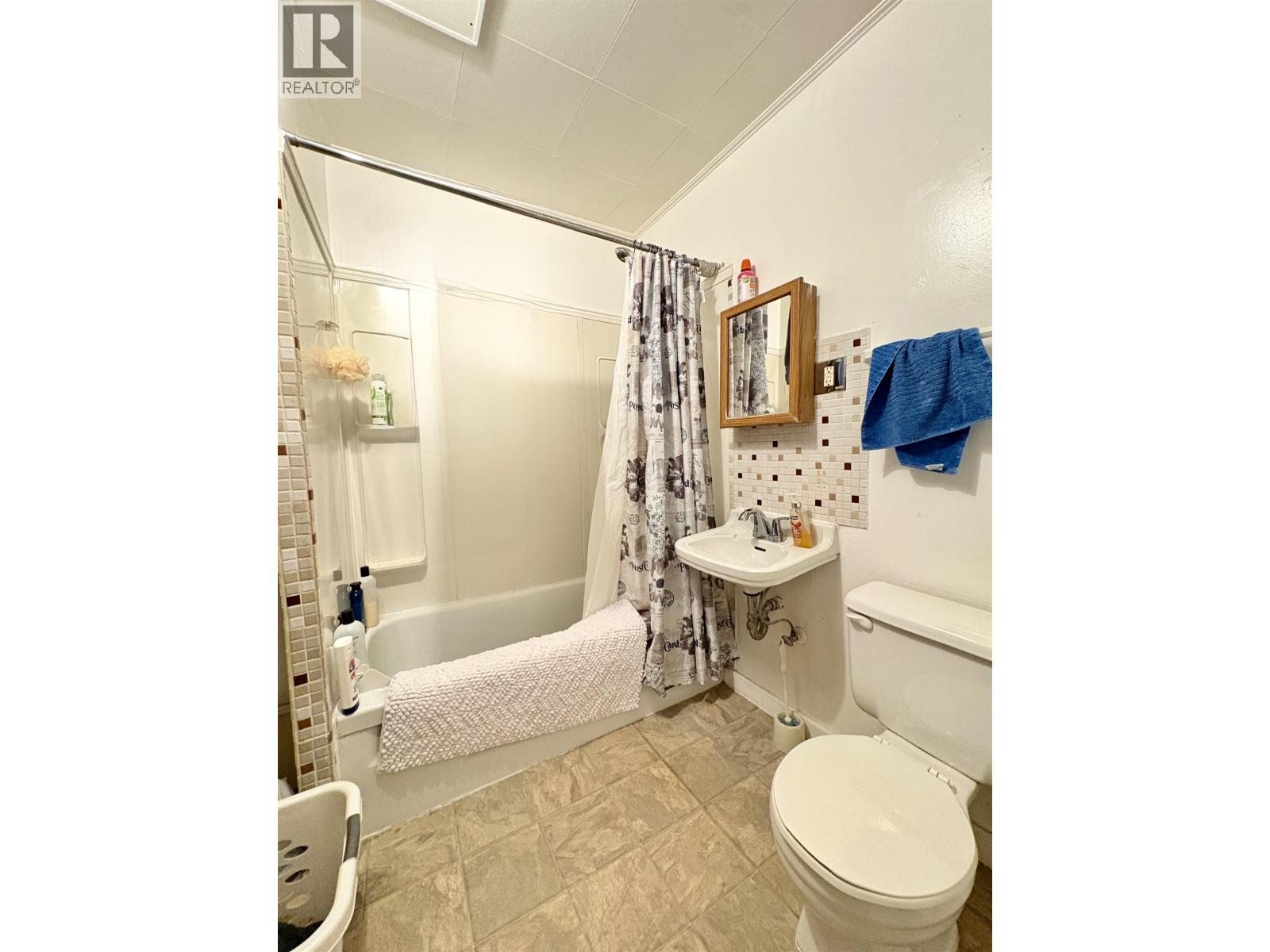 380-386 Moffat Street, Prince George, British Columbia  V2M 3L5 - Photo 9 - R3099327