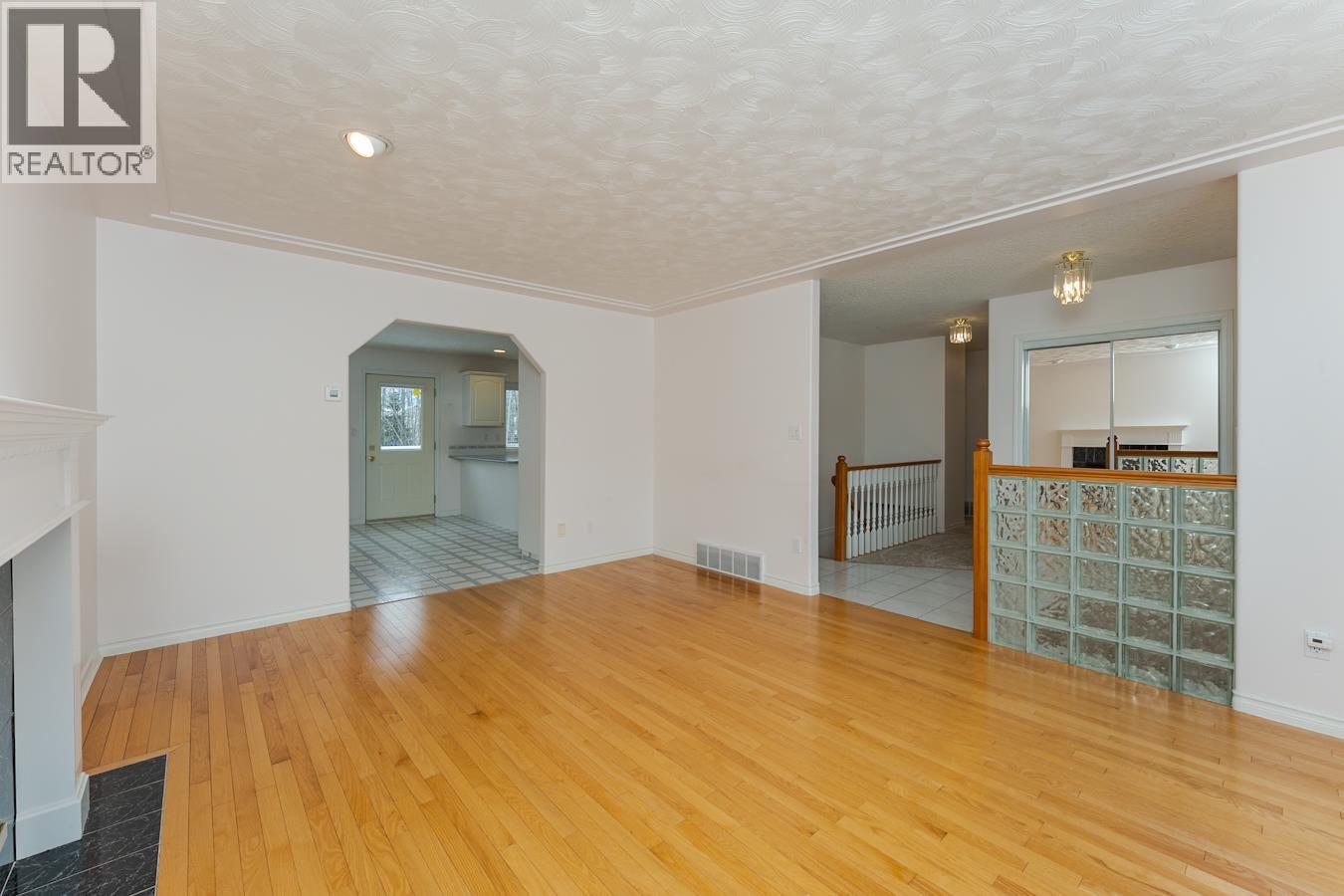 4311 Foster Road, Prince George, British Columbia  V2N 5H7 - Photo 3 - R3099506