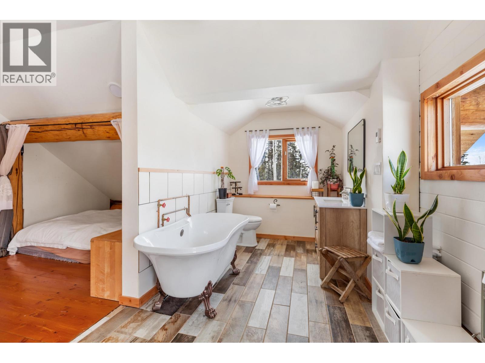 29070 Chief Lake Road, Prince George, British Columbia  V2K 5L3 - Photo 19 - R3099590