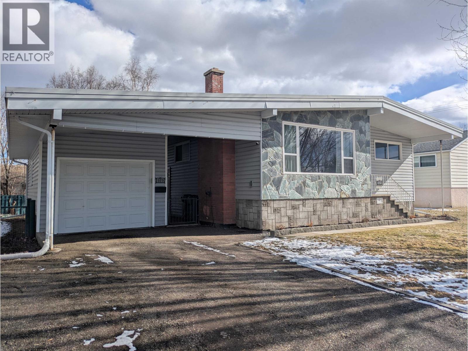 1678 Kenwood Street, Prince George, British Columbia  V2L 1S2 - Photo 2 - R3099856