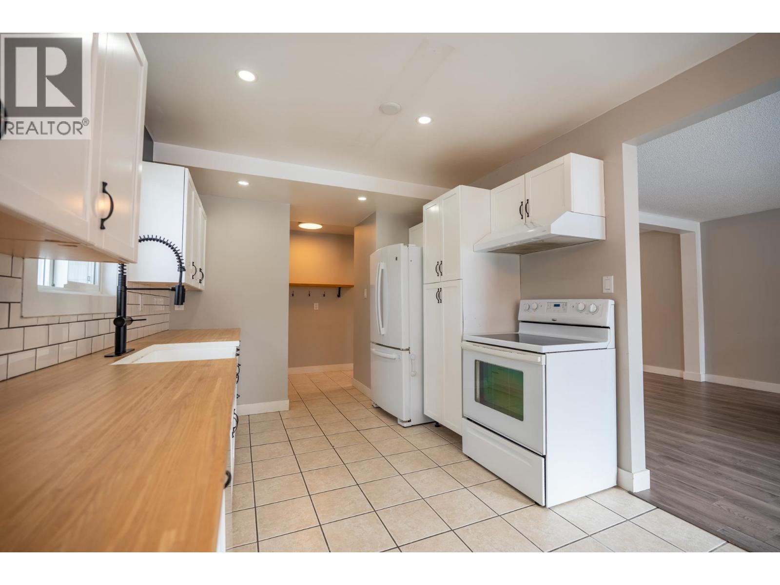 4448 1st Avenue, Prince George, British Columbia  V2M 1C8 - Photo 11 - R3100039