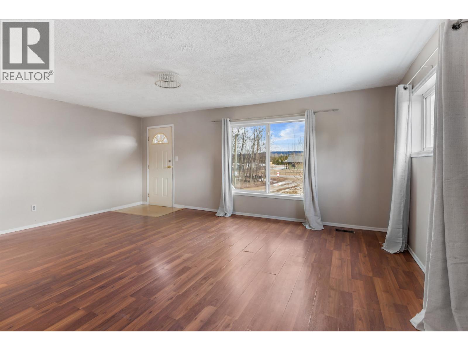 9645 Pooley Road, Prince George, British Columbia  V2N 5V5 - Photo 16 - R3101277