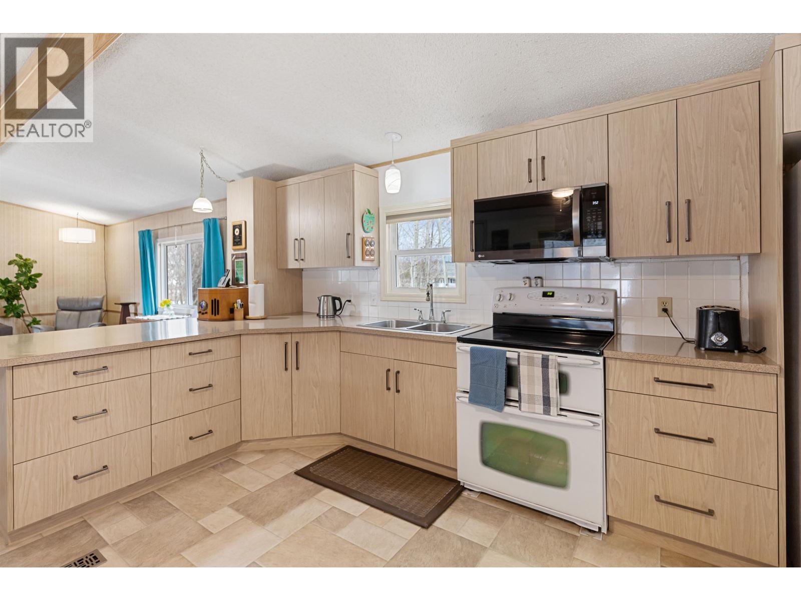 9645 Pooley Road, Prince George, British Columbia  V2N 5V5 - Photo 7 - R3101277