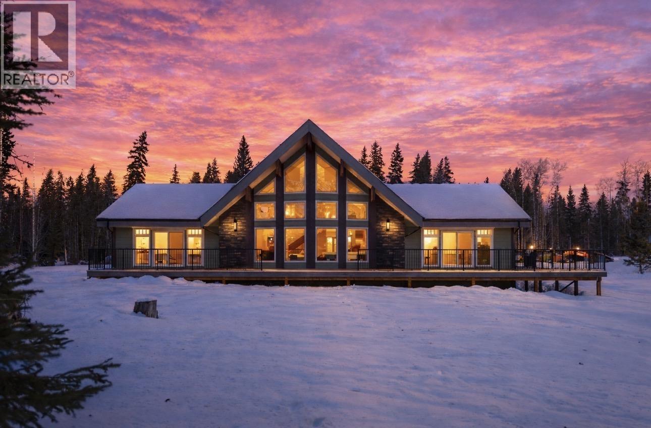 4270 Vista Road, Prince George, British Columbia  V2K 5S2 - Photo 1 - R3101615