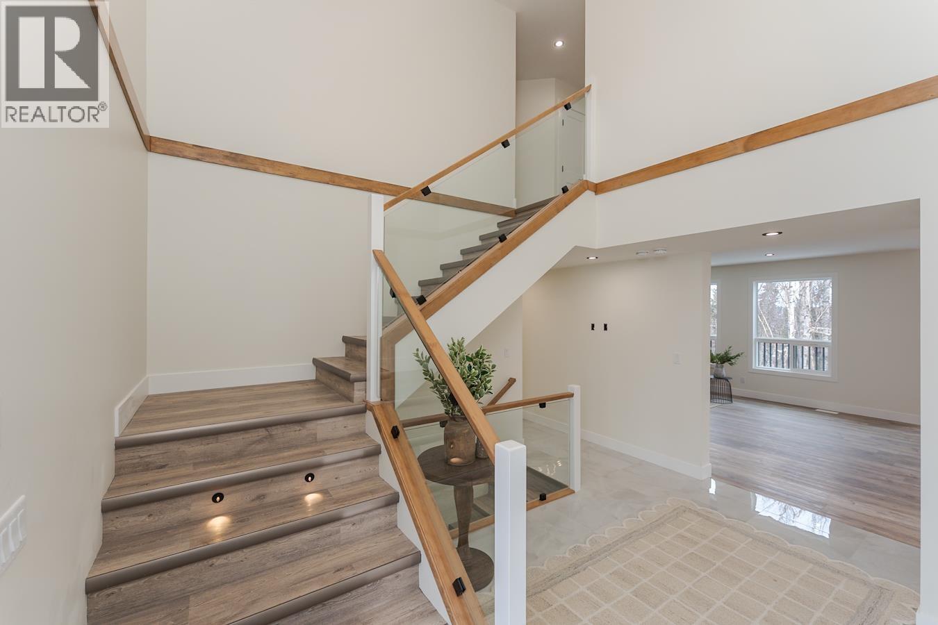 3936 Estabrook Court, Prince George, British Columbia  V2N 6J2 - Photo 6 - R3101531