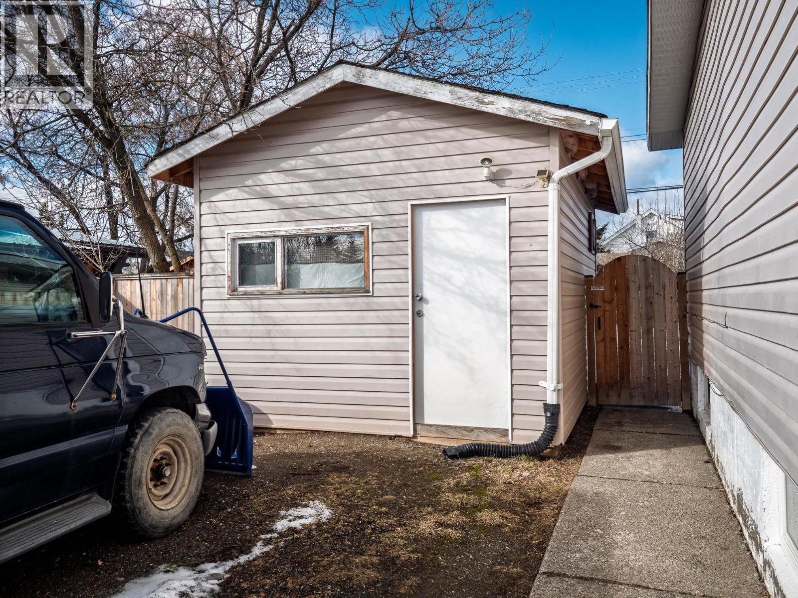 667 Ewert Street, Prince George, British Columbia  V2M 2N8 - Photo 6 - R3101926