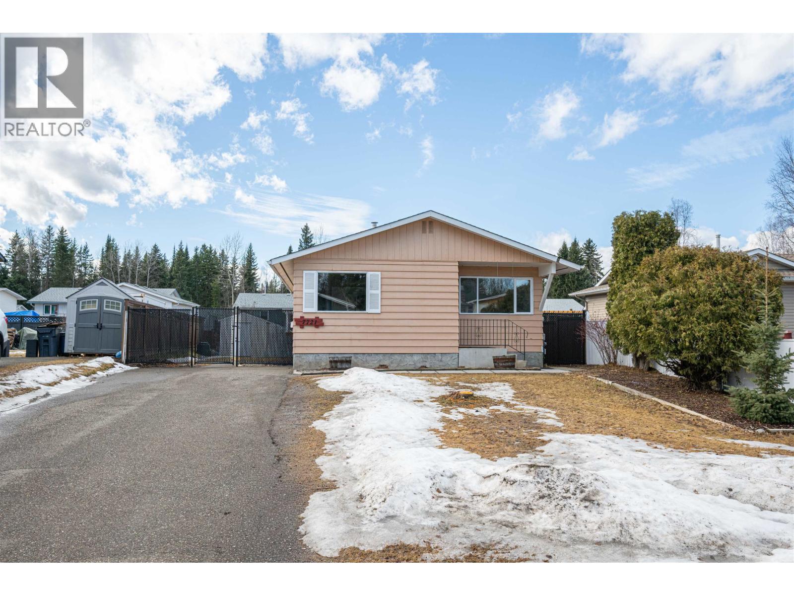 7721 Marionopolis Place, Prince George, British Columbia  V2N 3L5 - Photo 2 - R3101975