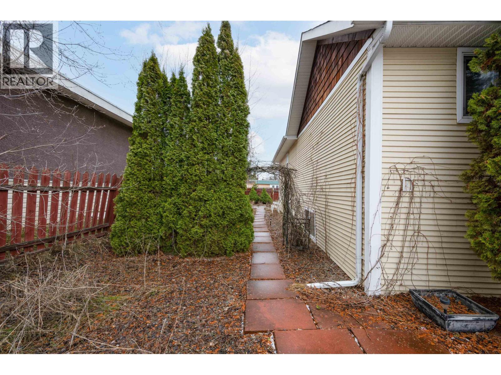 1728 Maple Street, Prince George, British Columbia  V2L 1X1 - Photo 30 - R3102651