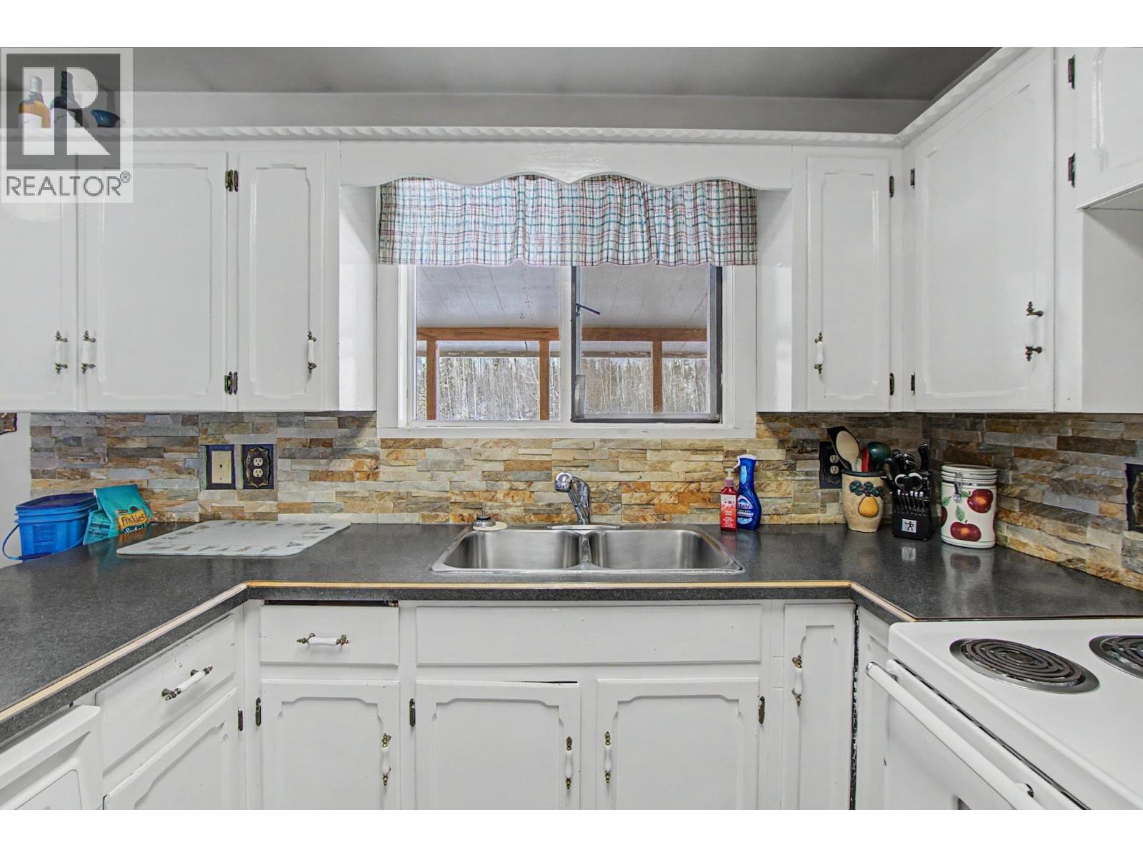 7245 Parsnip Road, Prince George, British Columbia  V2N 6E8 - Photo 7 - R3104757