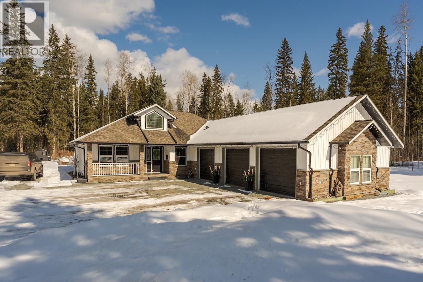 2248 Estate Road, Prince George, British Columbia  V2K 5R9 - Photo 1 - R3104987