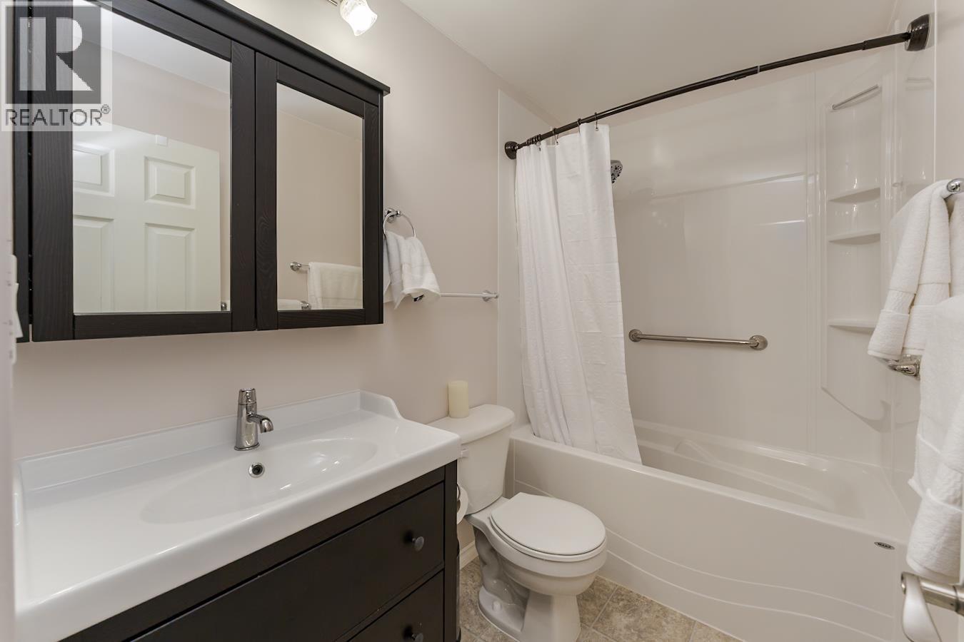 5904 Oxford Place, Prince George, British Columbia  V2N 2E8 - Photo 10 - R3105019