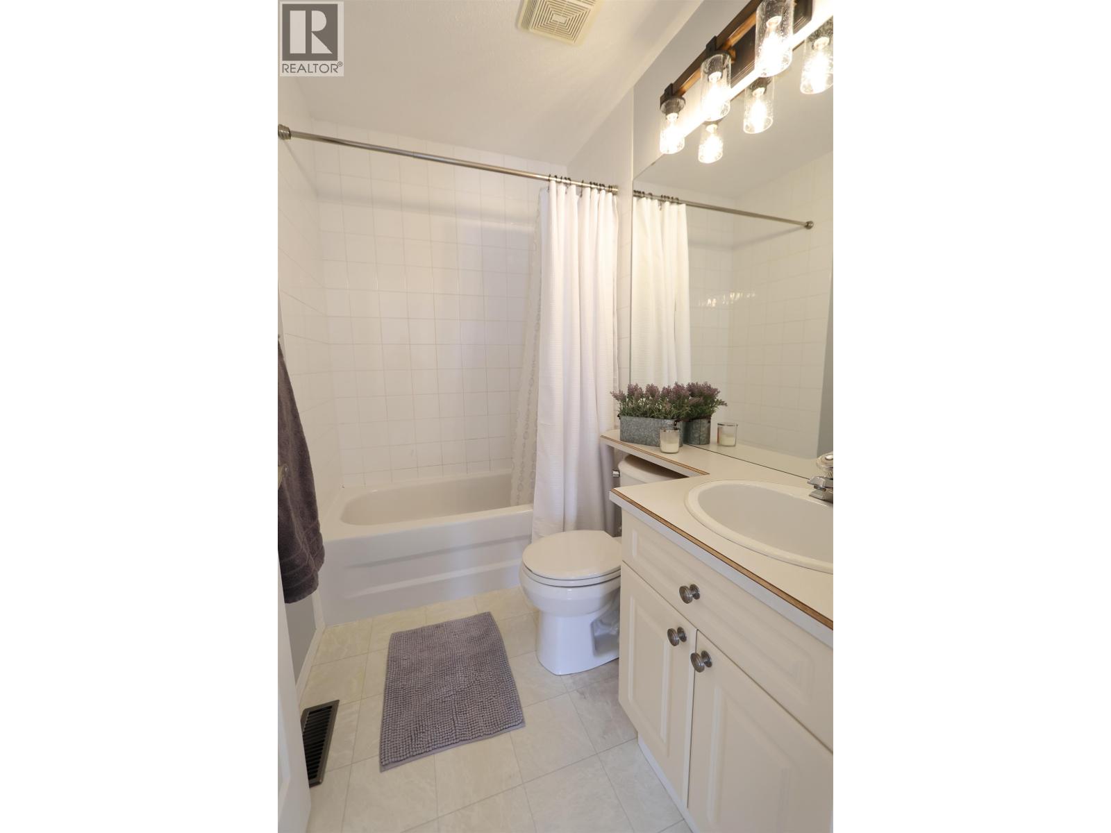 5446 Woodoak Crescent, Prince George, British Columbia  V2K 5A6 - Photo 16 - R3105348