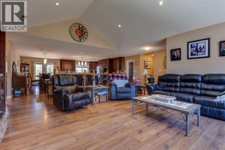 15055 Cariboo Highway, Prince George, British Columbia  V2N 5X7 - Photo 8 - R3105657