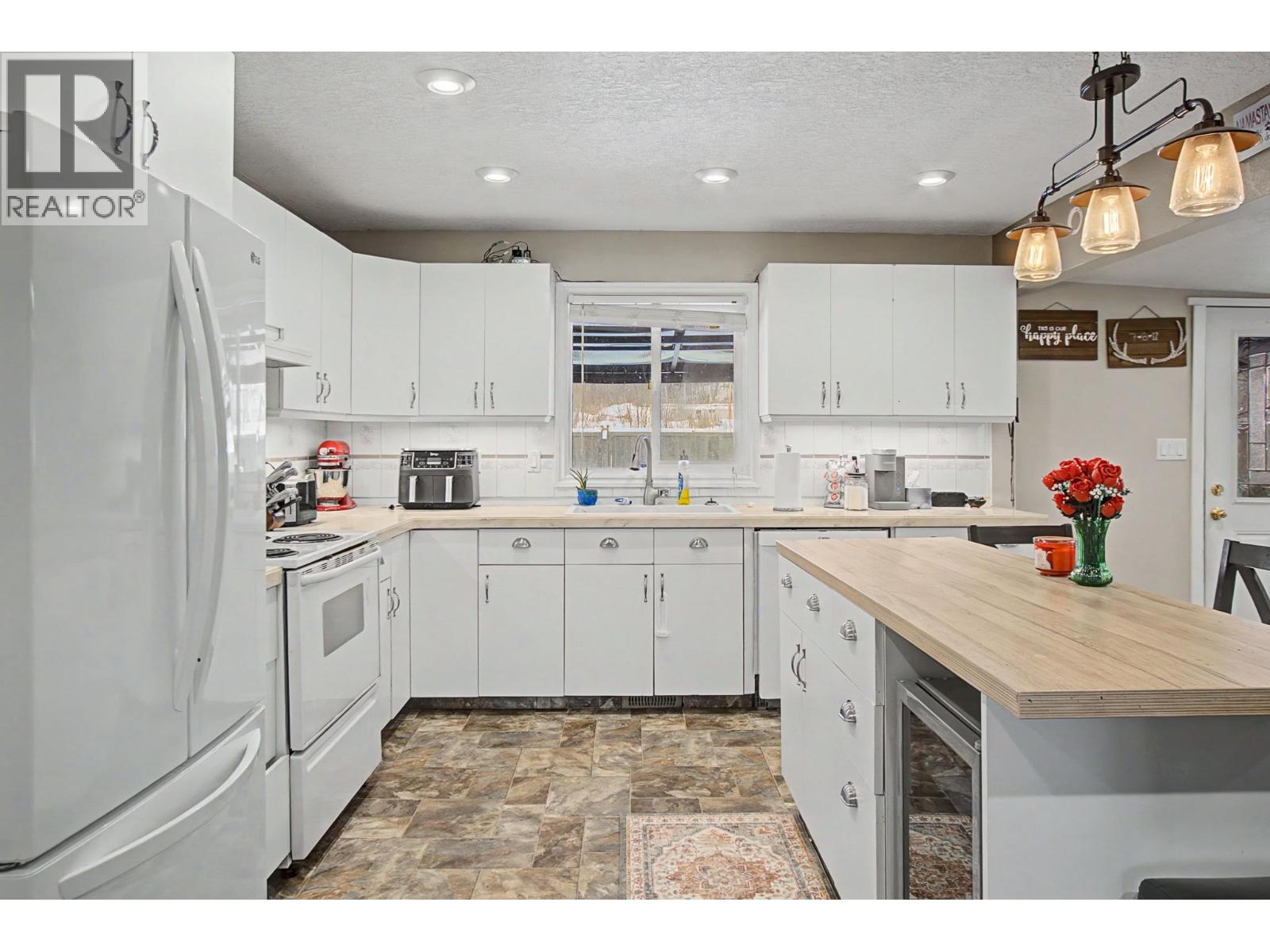 2422 Mytting Road, Prince George, British Columbia  V2K 1R7 - Photo 11 - R3106130