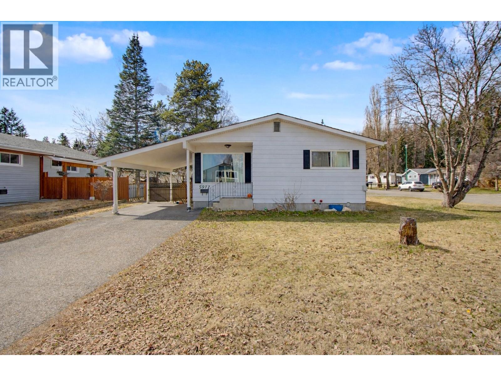 5977 Simon Fraser Avenue, Prince George, British Columbia  V2N 2C7 - Photo 1 - R3106197