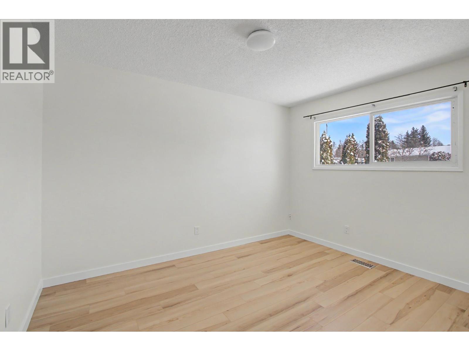 5977 Simon Fraser Avenue, Prince George, British Columbia  V2N 2C7 - Photo 10 - R3106197