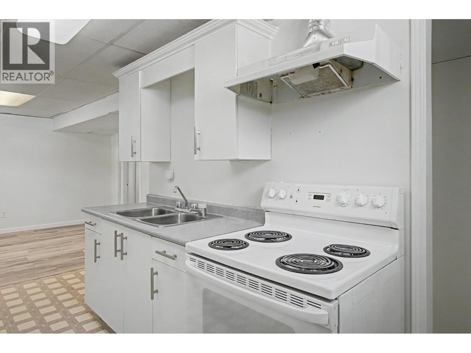 5977 Simon Fraser Avenue, Prince George, British Columbia  V2N 2C7 - Photo 18 - R3106197