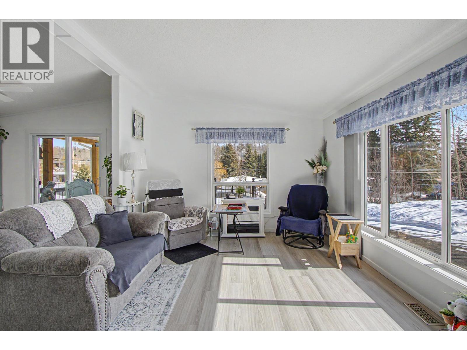 4881 Randle Road, Prince George, British Columbia  V2K 1S9 - Photo 5 - R3106411