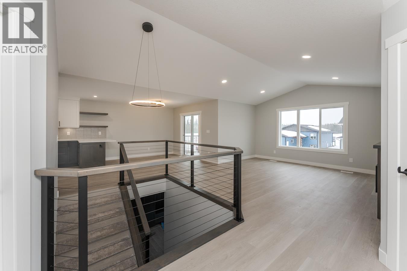 7240 Hillu Road, Prince George, British Columbia  V2K 0B4 - Photo 2 - R3106127