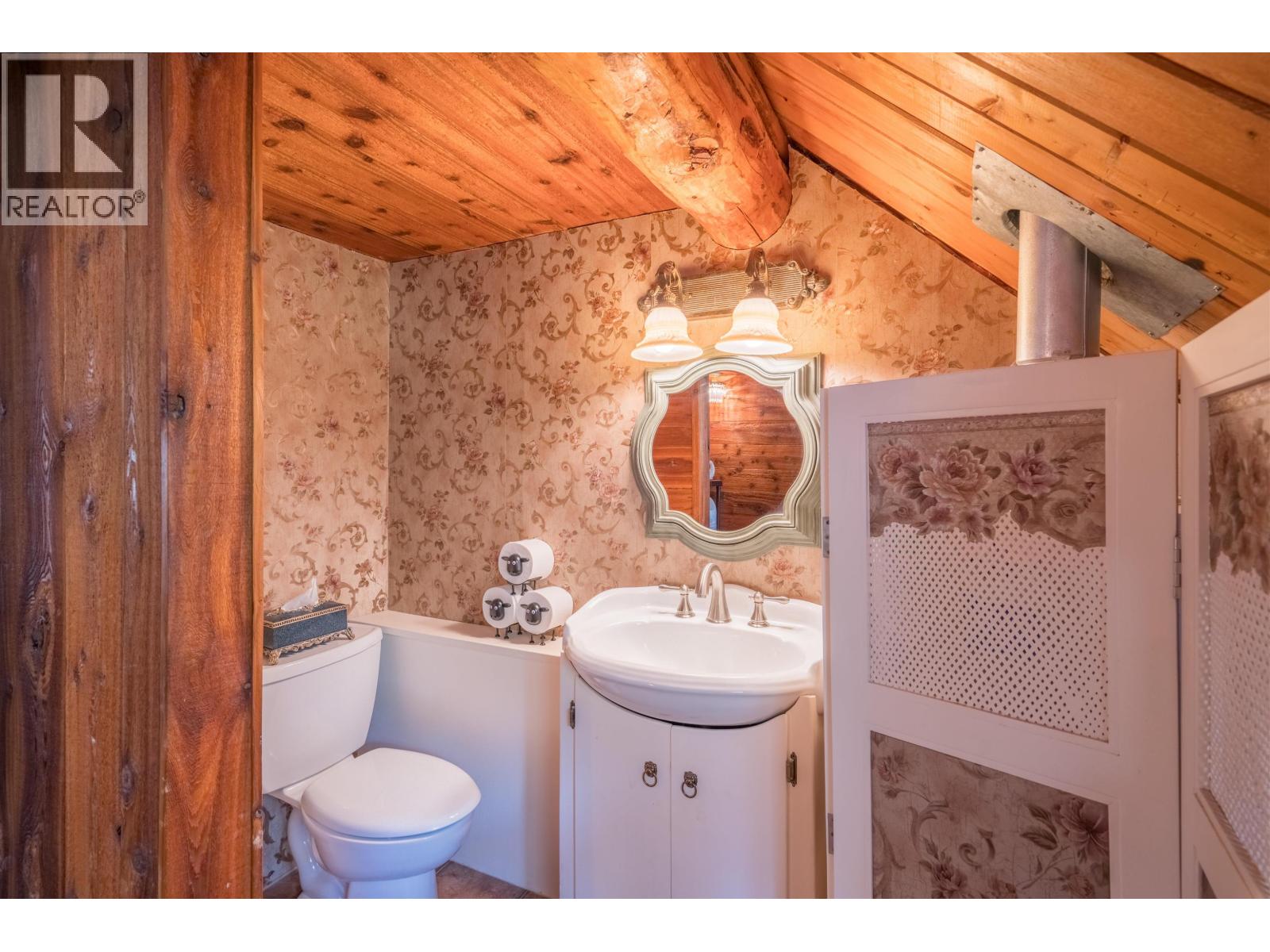 4751 Ponderosa Road, Prince George, British Columbia  V2N 6J6 - Photo 13 - R3107007