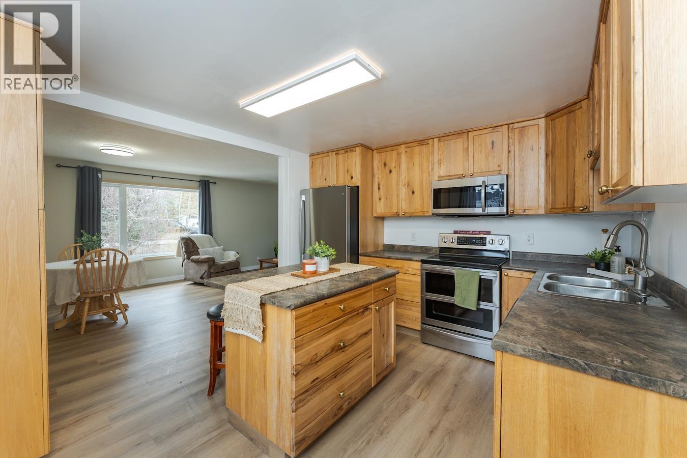 821 N Blackburn Road, Prince George, British Columbia  V2N 6B6 - Photo 6 - R3108017