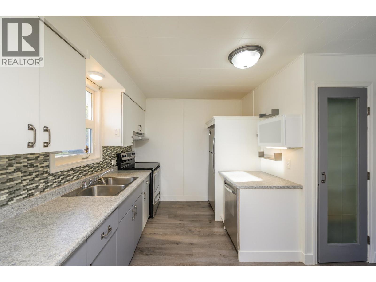 309 Wainwright Street, Prince George, British Columbia  V2M 2C3 - Photo 10 - R3107951